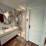 Σπίτι διακοπών Maison De La Pinede, Acces Direct Foret Et *