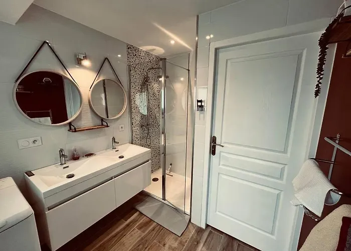 Σπίτι διακοπών Maison De La Pinede, Acces Direct Foret Et *