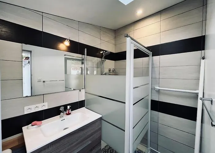 Maison De La Pinède, Accès Direct Forêt Et Casa de Férias